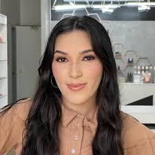 AMANDA VALE || Maquiadora ✨ (@amandavale_makeup) • Instagram photos and  videos