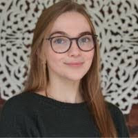 Caroline Mowry's Instagram, Twitter & Facebook