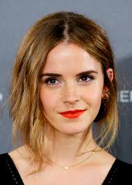 Insider spoke with the original voice actress behind belle, paige o'hara, about the upcoming movie and how it feels to have emma watson step into her shoes. Emma Watson Channels Princess Belle With New Hair Beauty Crew