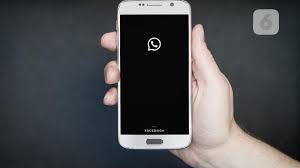 Pasalnya, mulai 8 februari 2021 nanti, pengguna whatsapp tidak ada pilihan untuk membagikan sebagian informasinya untuk diolah facebook maupun perusahaan lain dalam satu induk. Whatsapp Beri Tenggat Waktu Hingga 8 Februari 2021 Kamu Wajib Berbagi Data Ke Facebook Tekno Liputan6 Com