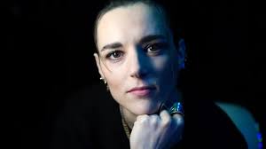 Jehnny Beth électrique à la Philharmonie de Paris