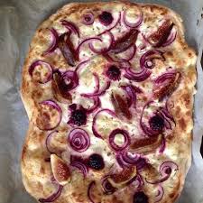 Flammkuchen Mit Ziegenkase Und Feigen Rezept Rezept Flammkuchen Ziegenkase Flammkuchen Ziegenkase