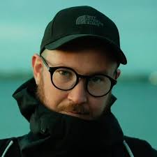 Robert Manning (@robert_manning.png) • Instagram photos and videos