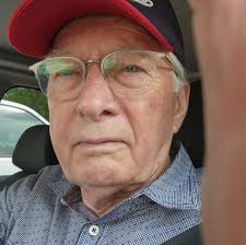 I'm curious if anyone noticed how grossly non-sprinters underestimate  anything over 11sec for the 100m or how much people tend to lie about their  supposed 100m times. At 40yrs old, after years