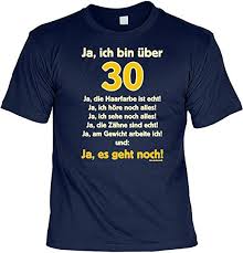 Lustiges T Shirt Zum 30 Geburtstag Fur Das Geburtstagskind Uber 30 Jahre Mit Gratis Mini Shirt Lustige T Shirts 30 Geburtstag Lustig 30 Geburtstag Geschenk