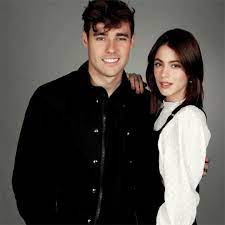 No soy ave para volar, y en un cuadro no se pintar no soy poeta, escultor. Untitled Via Tumblr Image 4344048 On Favim Com