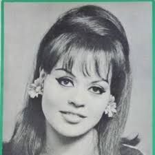 Stream يا ايدين البنات يا محنية(شربات الفرح) عايدة الشاعر by hamodaadam15