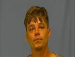 Saline County man arrested after fleeing through woods