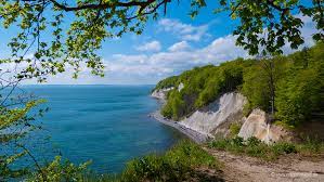Stand atop the königsstuhl rügen chalk cliff located in the jasmund national park, the königsstuhl rügen is a majestic sight. Urlaub Auf Rugen Was Lohnt Sich Was Muss Man Wissen