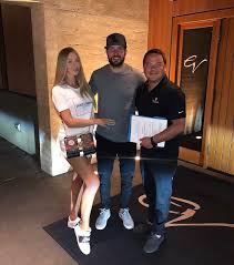 Nikita kucherov profile page, biographical information, injury history and news. Dan Milstein Hockey On Twitter Nikita Kucherov Signs 8 Year Extension With The Tampa Bay Lightning He Would Like To Thank The Lighting Organization And All Of The Fans For The Support Goldstarhockey