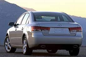 We've been waiting the 2006 hyundai sonata to pull in the autoblog driveway ever since glowing reviews of the car hit the pages of every major auto rag. 2006 Hyundai Sonata Conceptcarz Com