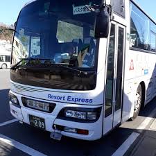 Maklumlah, kesesakan jalan raya di bandar yang didiami penulis agak teruk sehingga memerlukan tambahan masa lebih 1 jam hanya untuk perjalanan 5 minit ketika jalan lengang di waktu malam. Cerita Kak Z