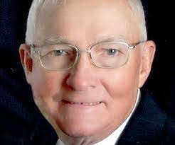 Travis Litton's Instagram, Twitter & Facebook