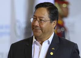 Luis Arce intenta infructuosamente visitar a Cristina Fernández en  Argentina