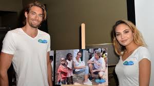 Valérie bègue (born 26 september 1985) is a french reality television personality and beauty pageant titleholder who won miss france 2008, representing réunion island, an overseas department of france located in the indian ocean. Camille Lacourt Sur Son Mariage Avec Valerie Begue J Etais Malheureux Pause Fun