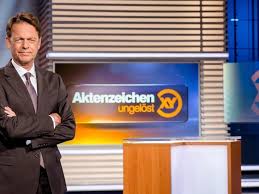 Da anscheinend immer mehr verrückte filme und kommentare bewerten, werde ich meine aktvitäten bei youtube bzgl. Zuschauer Schockiert Aktenzeichen Xy Zeigt Echte Leiche Tv Und Film Vol At