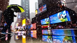 Nueva York declara el estado de emergencia ante la peor tormenta de nieve en una década
