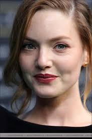 100 Holliday Grainger ideas