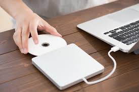 MacでBlu-rayを再生するために必要なものたち【BDドライブは必要です！】 | ぱそでじ