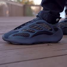 Dec 23, 2019 · yeezy introduces a new variation of the boost 700 with the yeezy boost 700 v3 azael, now available on stockx. Adidas Yeezy 700 V3 Clay Brownadidas Yeezy 700 V3 Clay Brown Ofour