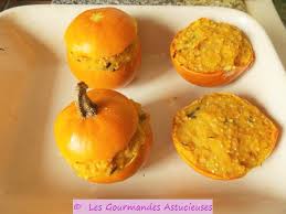 Courge pomme d'or farcie aux champignons. Courges Pomme D Or Farcies Quinoa Millet Et Lentilles Corail Vegan