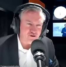 Let's take a look at belle gibson's current relationship, dating history, rumored hookups and past exes. Eddie Mcguire Says Cancer Faker Belle Gibson Will Join Sas Australia 2021 Gadget Clock