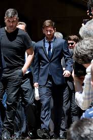 Le pregunto quien es el responsable de q leo se vaya: Pin Auf Messi