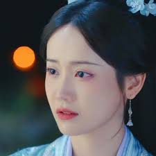 小湫，我看过妳那么多戏那么多角色，唯有姜颂真的很有个性，她很爱自己，也了解自己，知道自己想要什么，喜欢什么，无所畏惧，所以她勇敢。唯有自己，才是人生主角，所以要活得精彩，活得漂亮，才不会有遗憾。我很喜欢姜颂，真的非常非常喜欢❤️❤️  @jadecheng1125 ...