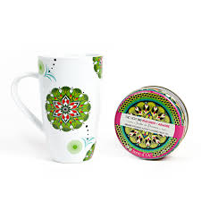 Découvrez dans ce coffret : Coffret Mug Et The Macaron Nature Decouvertes