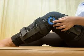 In your first days after surgery, you will need apply ice frequently and elevate your knee above your heart to help relieve swelling. How To Actually Sleep After Acl Surgery Sleep Flawless