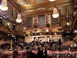 Pe 1 ianuarie 2017, gustavo dudamel va deveni cel mai tânăr compozitor care a condus filarmonica din viena în programul concertului de an nou de la viena începe la ora 12:15 exclusiv pe tvr 1 și tvr hd. Curiosidades Sobre El Concierto De Ano Nuevo De Viena