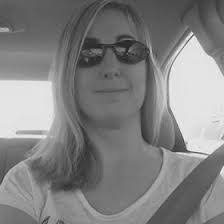 Karen Lafitte's Instagram, Twitter & Facebook