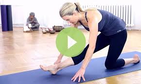 Beginner Yoga Poses For Increasing Flexibility Video Yoga For Beginners Yoga Poses For Beginners Basic Yoga Poses