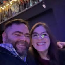 What time should I arrive at the beach to get parking