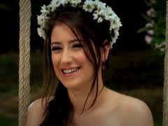 Résultat de recherche d'images pour "hazal kaya adini feriha koydum sezon 3"