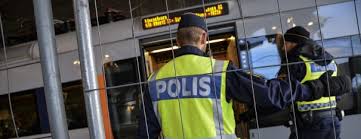 Szwedzka policja nie zamierza zmieniać zasad pracy. Polisen Vagrar Avsloja Vilka Resurser Som Laggs Pa Flyktingsituationen Kod 291 Hemlig Dagens Juridik