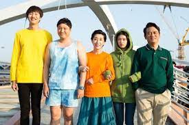 The insider stated, lee kwang soo openly carried on the relationship by introducing lee sun bin as his girlfriend to his close friends jo in sung, d.o., lim joo hwan, and kim ki bang. Lee Kwang Soo Talks About Going Partially Nude In New Web Drama Soompi