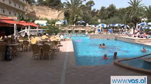 Es un hotel de 4 estrellas que cuenta con piscina exterior con preciosas vistas al mar y un gran solárium con bar. Bahia Del Sol Ne Palma De Mallorca Me Vas Tour Youtube