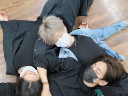 But what do jimin and v think of jungkook? Bts Jimin V Jungkook Using Each Other As Pillows During Practice Break Hits Us Right In The Vminkook Feels Pinkvilla