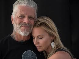 Jennifer Witt's Instagram, Twitter & Facebook