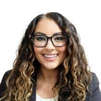 Nicole Borrell's Instagram, Twitter & Facebook