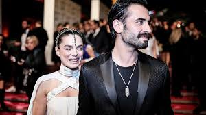 El equilibrio de özge özpirinçci ('mujer') entre sus cuidados en el embarazo y su trabajo muere raffaella carrà, legendaria. 8sgxzkyt J9aim