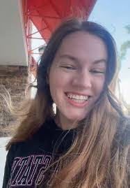 Rachel Toole's Instagram, Twitter & Facebook