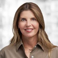 Paige Burnham's Instagram, Twitter & Facebook