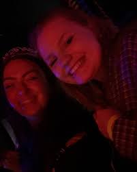 bella (@bella.rollins) • Instagram photos and videos