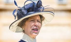 Princess Anne presents award to hero fisherman who saved seven people from  sinking ship