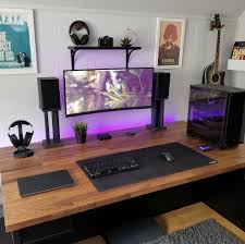 6 849 Curtidas 77 Comentarios Isetups Isetups No Instagram Rate This Setup 1 10 U Azyv Bureau Gaming Bureau De Jeu Design De Salle De Jeux