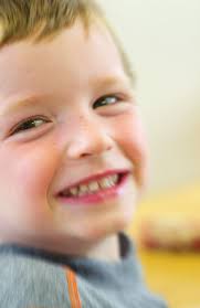 move: (v.) to progress, to go forward, to exhibit great activity or energy.