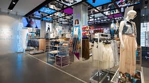 Hier findest du alle adressen der primark geschäfte in stuttgart und umgebung auf meinprospekt. Unique Mannequin Finds For 40 Off Today Get Yours Now And Make Your Window Display Stand Out Https Mannequinmal Store Design Retail Design Retail Lighting