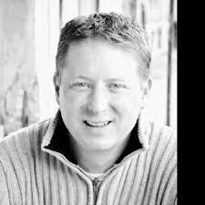 Shannon Tolliver's Instagram, Twitter & Facebook